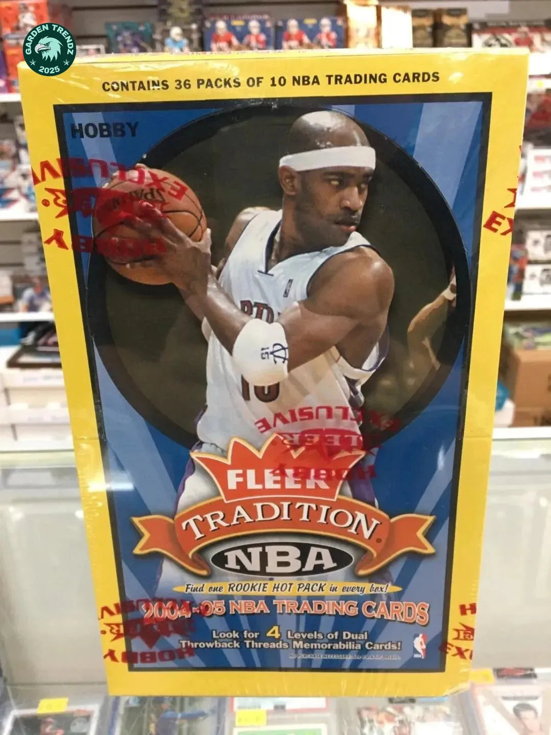 s-l1600_33 2004-05 Fleer Tradition Basketball HOBBY BOX Look for HITS Factory Sealed - Image 1
